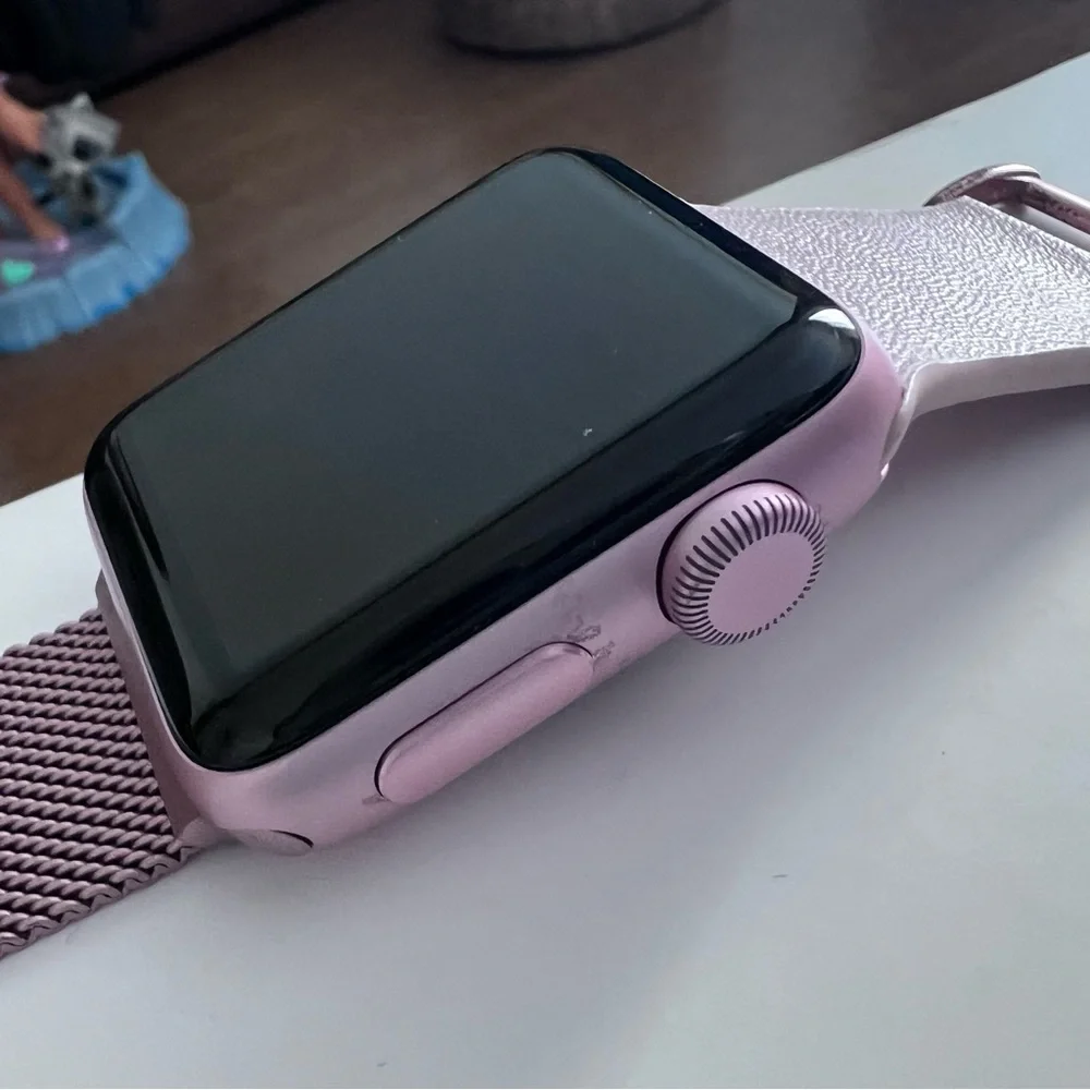 Apple iWatch Series 38mm Rose Gold Aluminium Case